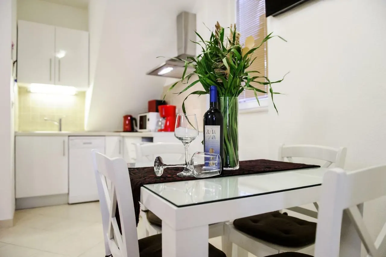 Apartment Grand Bedroom Aptm Palace Top Location Split